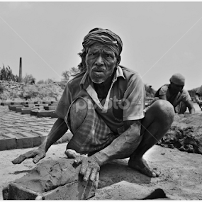 Wrinkles of Maximum Effort by Joydeep Mukherjee - Black & White Street & Candid