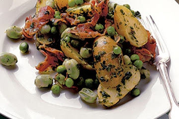 Salad of new potatoes with pancetta, broad beans & mint