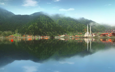 The lakefront town of Uzungöl, Turkey.