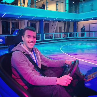 Bumper cars at sea? Legal road rage? Against that other guest who took the last dinner roll? The SeaPlex offers the perfect outlet to satisfy our need to smash into things. For young and old alike, you're  guaranteed a thrilling time with Quantum's fleet of bumper cars.