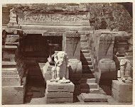 De trap van de Candi Panataran gezien vanaf de westzijde.