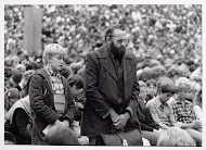 Aanvang van het gebed op de EO-Jongerendag