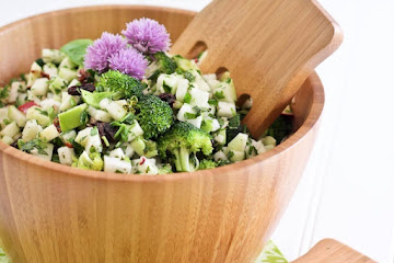 Crunchy and Refreshing Kohlrabi Salad