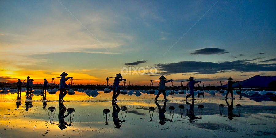 Đời Muối ! by Han Duy - People Group/Corporate