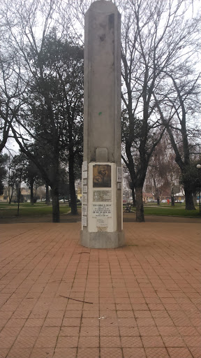 Monumento Escuela Normal Chillan 