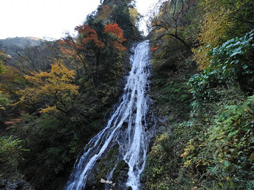 丸神の滝 日本めぐり