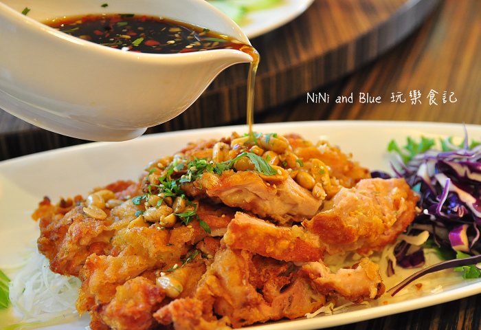 阿杜皇家泰式料理~享受皇家級料理.多間包廂適合家庭聚餐、公司聚會