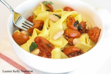 Easy Roasted Tomato & Garlic Pasta