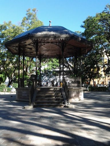 Kiosko Jardín Del Cantador