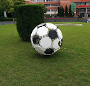足球雕塑