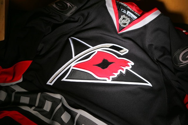 [third_jersey2[14].jpg]