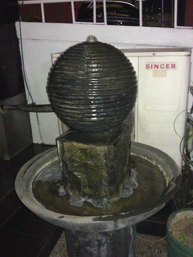 Hot Wok Fountain