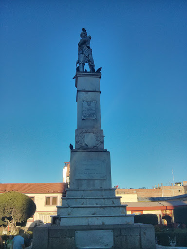 Estatua Bolognesi