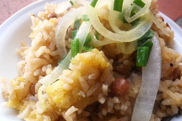Moro de Coco y Gandules (Rice with Coconut Pigeon Peas) 