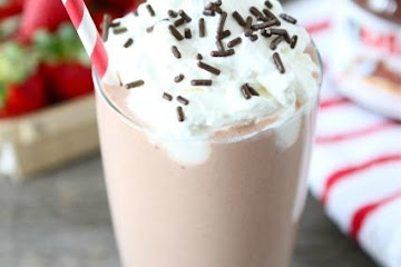 Strawberry Nutella Milkshake