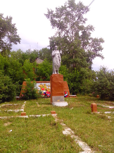 Памятник Погибшим ВОВ Поселок Стрижи