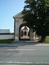 Eingangsportal Friedhof Frankenmarkt 