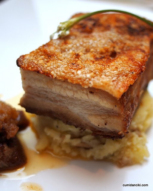 Crisp Roast Pork Special 3 Layer Pork With Around 50 Fat Content Riblee S Malaysia Food Restaurant Reviews