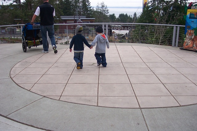 [Zoo With Buys Spring 2007 (2)[2].jpg]