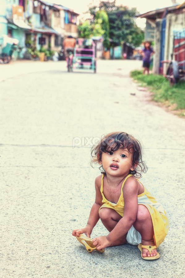 little Gril from Mactan by Eve Kohler - Babies & Children Child Portraits