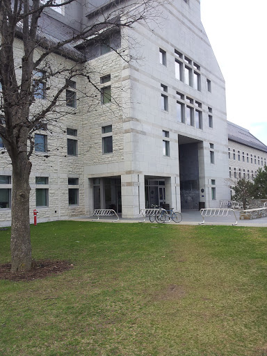 Middlebury College Bicentennial Hall