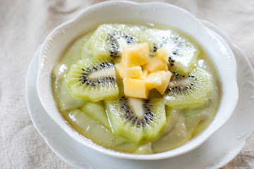 Sinh To Bo with Tropical Fruit