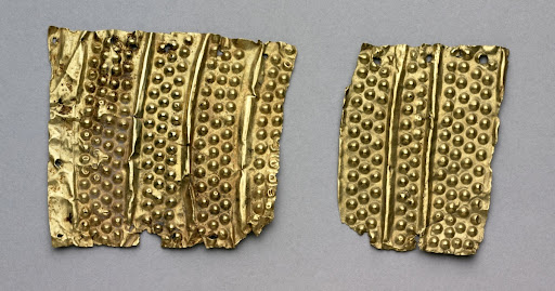 Pieces from Mold Cape - British Museum — Google Arts & Culture