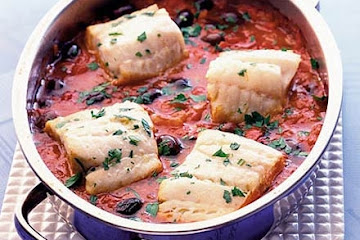 One-pot fish with black olives & tomatoes