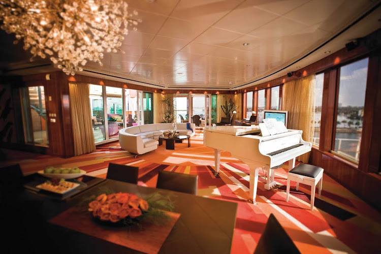 Norwegian Pearl guests checked into the Haven Garden Villas enjoy modern and luxurious furnishings, a grand piano and floor-to-ceiling window views.