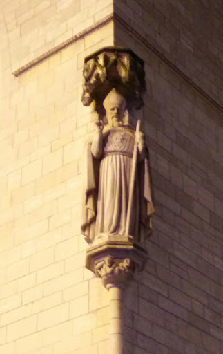Statue of Saint Nicholas at th