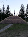 Piramis Emlékmű