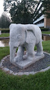 Æbleparken Pond Elephant