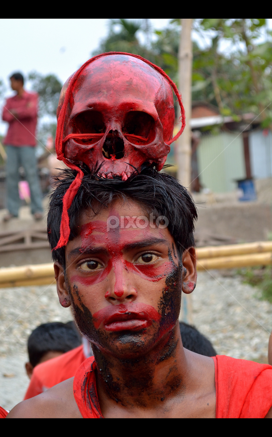 Perfect Skull Cap by Santosh Biswas - People Street & Candids