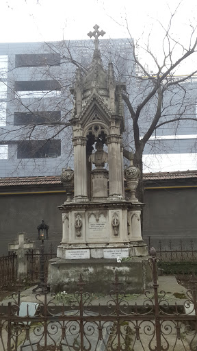 Obelisque in Bellu
