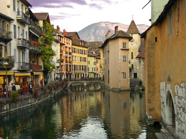 [Annecy Canals 2[3].jpg]