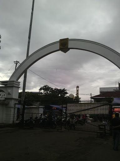 Gerbang Barat Gate