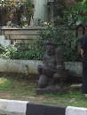 Buto Statue