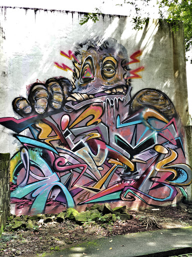 Cool Ghoul Graffiti