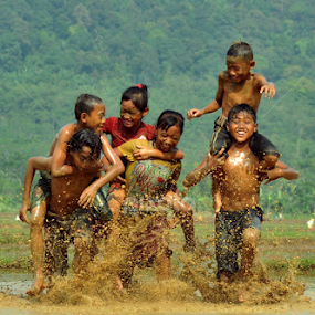 by Tamlikho Tam - Babies & Children Children Candids