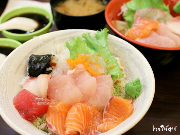 【食記】台北*中山。多田壽司屋*平價生魚片丼飯 台式日本料理 南京東路站美食 日式料理 握壽司 定食 商業午餐 便當