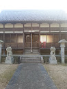 三柱神社本殿