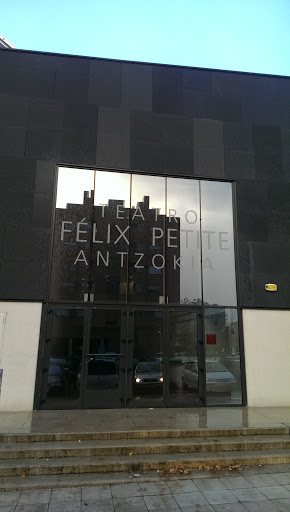 Félix Petite Antzokia