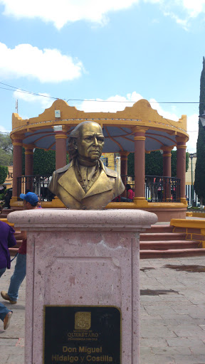 Estatua De Miguel Hidalgo 