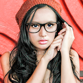 by Paul Martin - People Portraits of Women