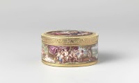 Snuifdoos van goud, ovaal, met op het deksel een herdersscène in émail, op de wanden spelende putti