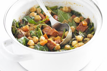 Chickpea, chorizo & spinach stew