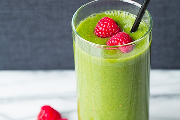 Raspberry Banana Smoothies