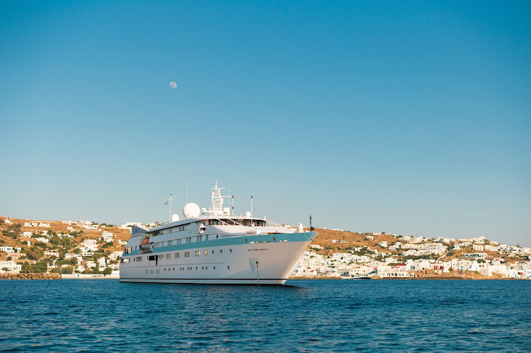 Tere Moana anchored off Mykonos, Greece.