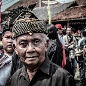 by Yogas Dwi - People Street & Candids