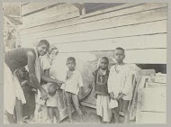 Hindostaanse contractarbeiders in het immigrantendepot